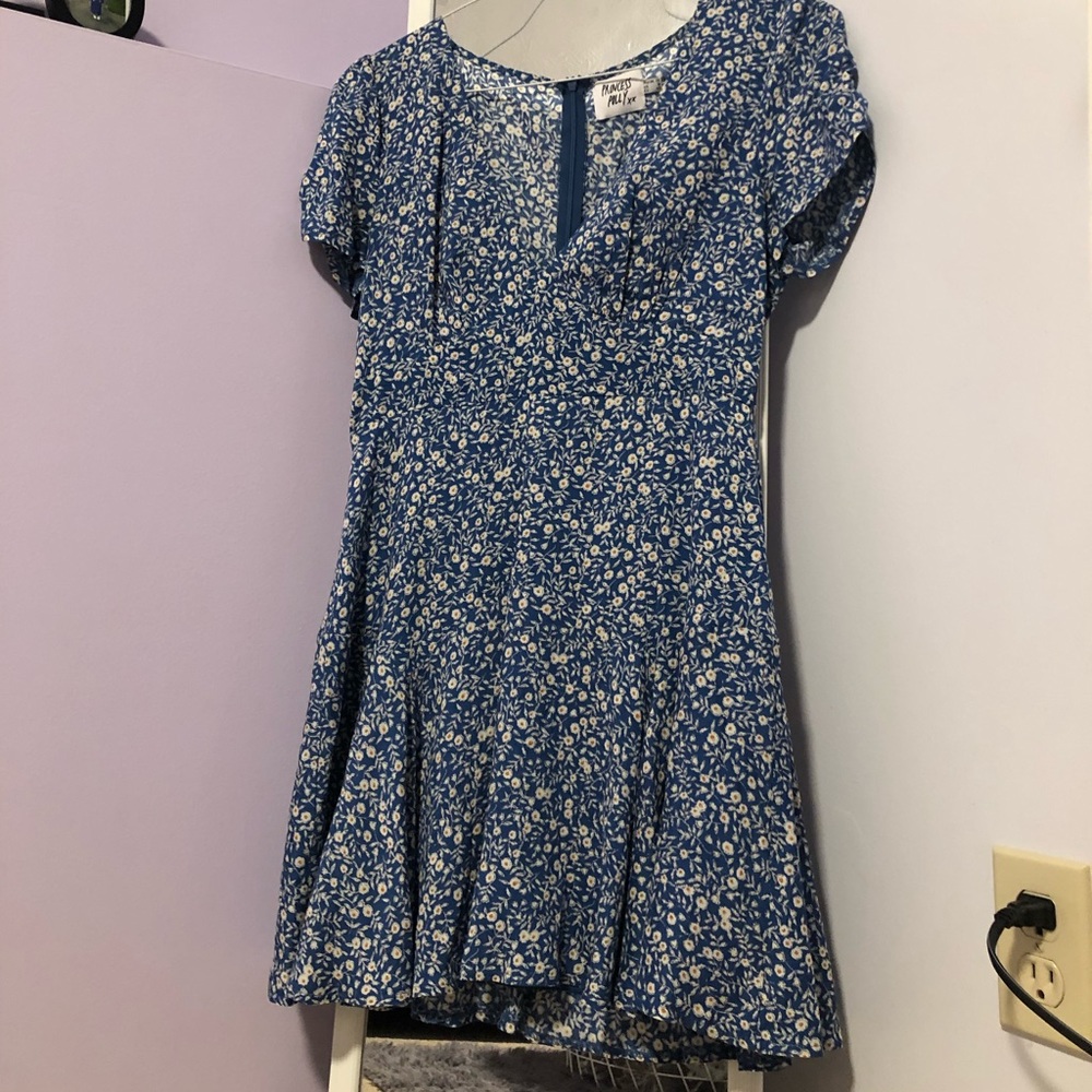 size 8 blue floral mini Princess Polly dress. Only worn once! light and airy OBO